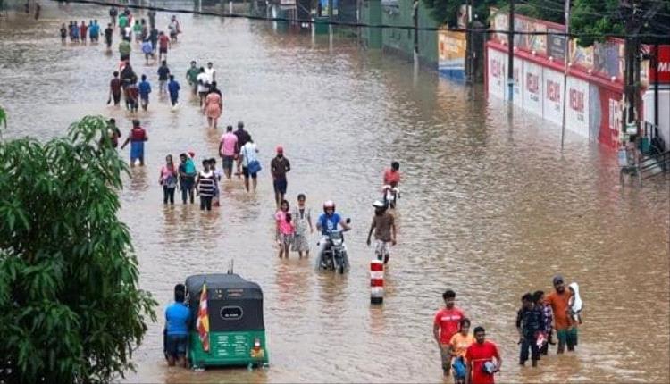 الفيضانات والانهيارات الطينية في سريلانكا تتسبب بمقتل 193 شخصًا ونزوح 148 ألفًا