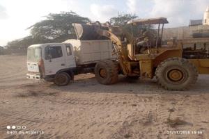 صندوق النظافة بأحور ينفّذ حملة شاملة في مجمع سوق الخضار والسمك والقات