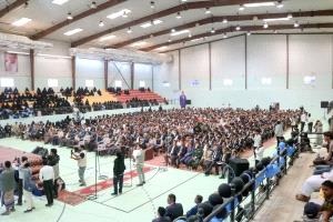 برعاية نائب رئيس مجلس القيادة الرئاسي ومحافظ محافظة شبوة.. جامعة شبوة تحتفي بتخريج الدفعة الأولى من طلابها وتدشّن عهدًا جديدًا من التميز العلمي في المحافظة