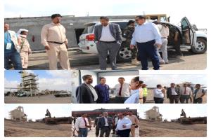 محافظ أبين يدشّن العمل في الخلاطة الأسفلتية الصديقة للبيئة بمنظومة الفلر بمشروع سد حسان