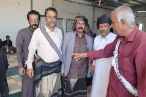 رئيس انتقالي شبوة يقدم العزاء في وفاة المناضل عبدالله مهدي حنيشان