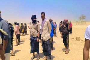 رئيس تنفيذية انتقالي أحور وعمليات اللواء 111 يقدّمون واجب العزاء في وفاة الشيخ عوض محسن ربيع