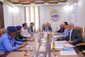 اللجنة الوزارية العليا تناقش تقارير أولية حول كارثة احتراق حافلة العرقوب وتؤكد: 