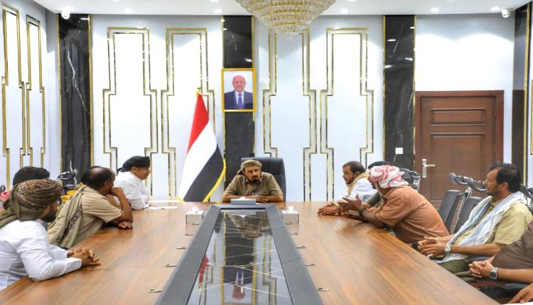 محافظ حضرموت يشدد على تنظيم الصيد وحماية الثروة السمكية في الريدة وقصيعر
