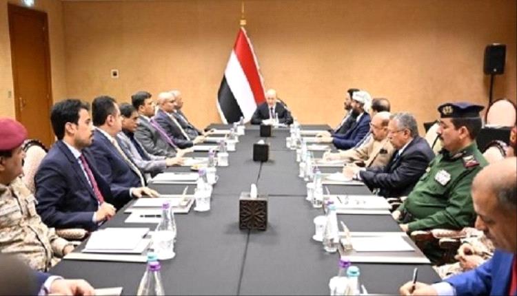 اللجنة الخماسية الدولية تشترط إصلاحاً واسعاً.. تغييرات مرتقبة في الحكومة ومحافظات رئيسية باليمن