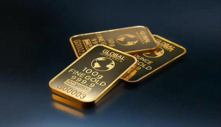 الذهب يصعد تاريخيًا ويكسر حاجز 3900 دولار للأوقية وسط تقلبات اقتصادية عالمية