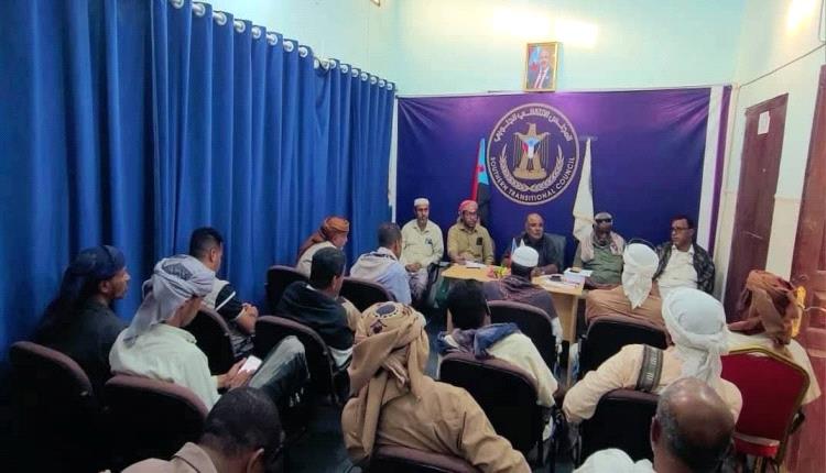 انتقالي تريم يناقش مع رؤساء اللجان المحلية ترتيبات الحشد لفعالية ذكرى 14 أكتوبر.