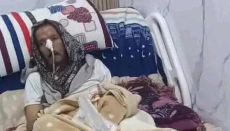 وزير الشباب والرياضة يزور المناضل أحمد المرقشي للاطمئنان على صحته
