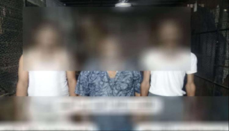أمن العاصمة عدن يطيح بعصابة خطيرة لتزوير الوثائق والشهادات الرسمية في كريتر