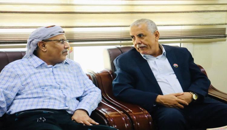 رئيس الجمعية الوطنية يطلع على استعدادات فعالية ذكرى 14 أكتوبر مع فريق التوجيه والرقابة الرئاسي بالمكلا