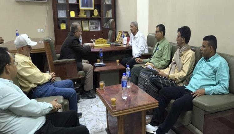 فريق التوجيه والرقابة الرئاسي يلتقي بمحافظ محافظة لحج