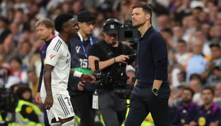 ألونسو يتألق في أول كلاسيكو له كمدرب: ريال مدريد يفوز على برشلونة 2-1 وسط إثارة وتوتر واضح