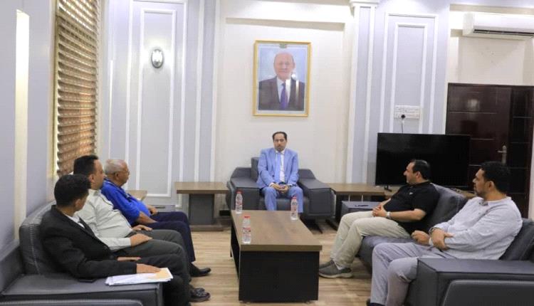 وزير الشباب والرياضة يناقش برامج تأهيل وتدريب شباب الضالع وأوضاع نادي عرفان أبين