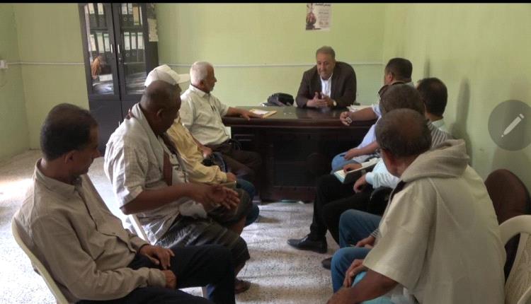 فريق التوجيه والرقابة الرئاسي يقف على واقع عمل مكتب الخدمة المدنية بلحج