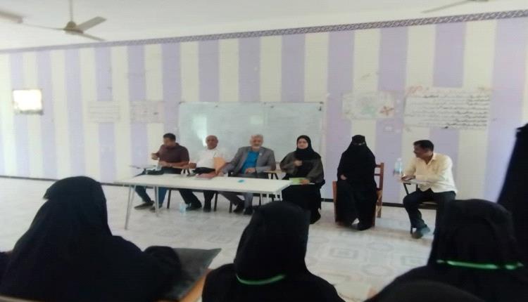 فريق التوجيه والرقابة الرئاسي يزور المعهد الزراعي بخنفر