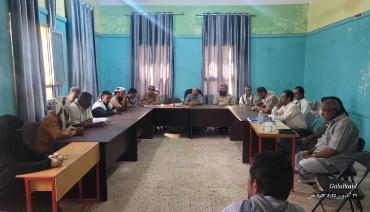 المكتب التنفيذي في مديرية المسيمير يعقد اجتماعة الدوري لشهر أكتوبر 2025