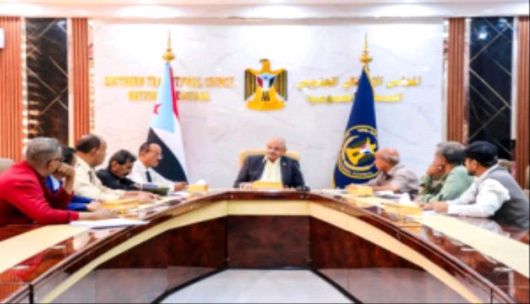 فريق التوجيه والرقابة الرئاسي يلتقي المفوضية الجنوبية لمكافحة الفساد بالعاصمة عدن