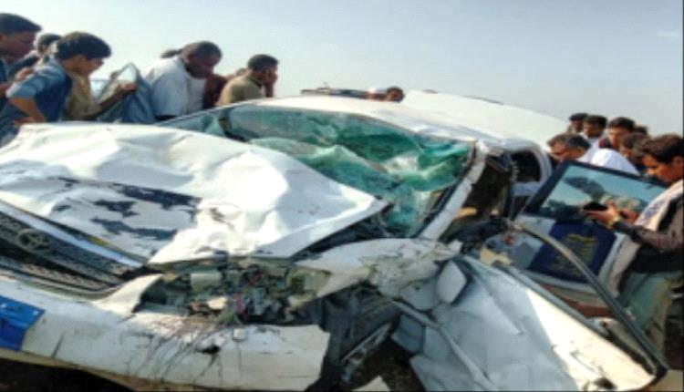 وفاة 9 أشخاص بينهم قاضي ووكيل نيابة في حادث مروري مروع بالحديدة