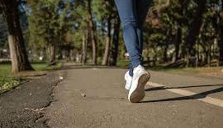 دراسة بريطانية: المشي المتواصل لفترة طويلة يوميًا أفضل للقلب من المشي المتقطع
