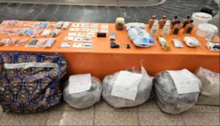 الأمن في مطار سيئون يحبط عملية تهريب ويضبط مطلوبين ممنوعين من السفر