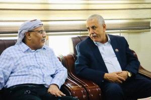 رئيس الجمعية الوطنية يطلع على استعدادات فعالية ذكرى 14 أكتوبر مع فريق التوجيه والرقابة الرئاسي بالمكلا
