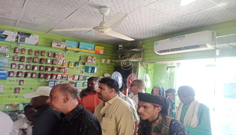 السلطة المحلية زنجبار ومكتب الصناعة والتجارة تنفذ حملة رقابية لضبط أسعار السلع والخدمات بمشاركة مجتمعية