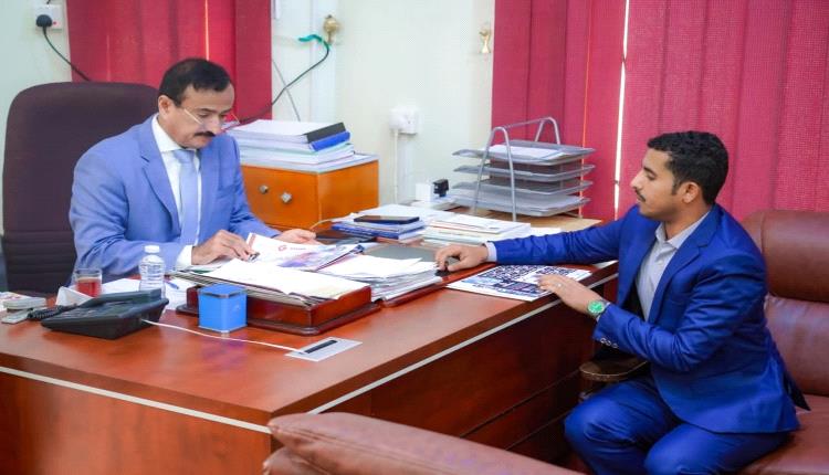 المحافظ بن الوزير يشيد بالخدمات النوعية التي قدمها المركز الوطني للمختبرات المركزية فرع شبوة خلال عام من تأسيسه