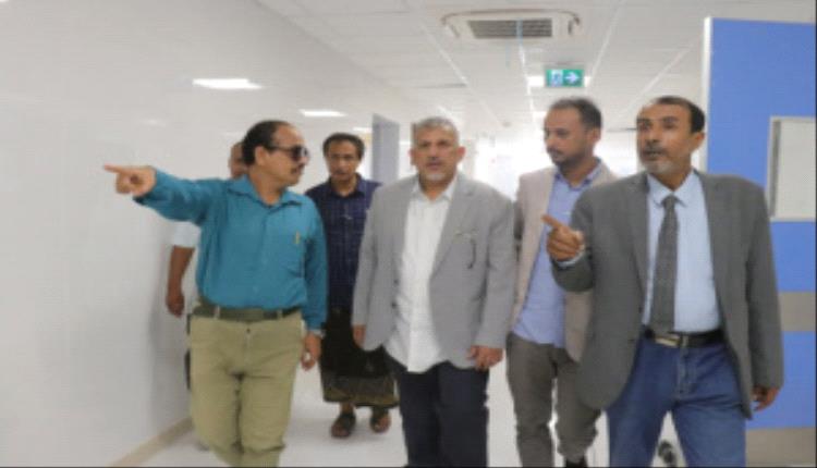 فريق التوجيه والرقابة الرئاسي يزور مستشفى الغيضة المركزي ومستشفى الحميات