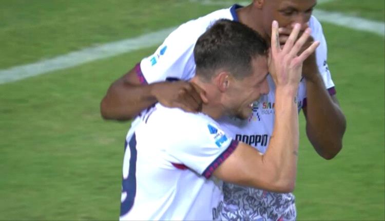 الدوري الايطالي: بيلوتي يقود كالياري للعودة من ملعب ليتشي بثلاث نقاط ثمينة