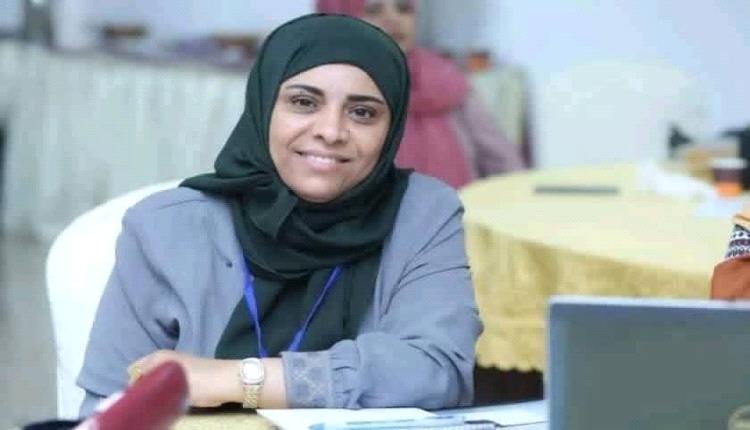 ناشطون يتداولون مقطع فيديو للحظات  اغتيال افتهان المشهري مدير عام صندوق النظافة تعز (فيديو)