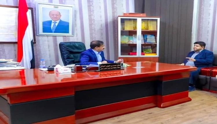 المحافظ بن الوزير يشدد على حماية الأراضي الزراعية ويوجه بدعم المزارعين بالبذور المحسنة