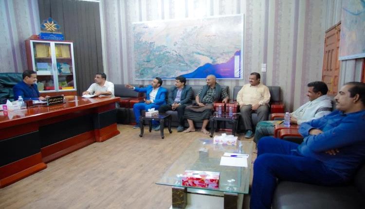 المحافظ بن الوزير يشدد على ضرورة تعزيز وتحديث منظومة كهرباء شبوة