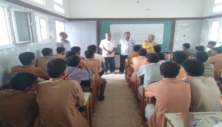 مدير التربية بلودر يتفقد التعليم بثانوية عمر بن عبدالعزيز الحضن ويشيد بجهود الإدارة والمعلمين