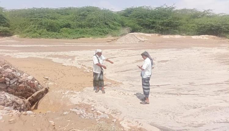 مدير عام مديرية احور
يتفقد اضرار السيول في وادي أحور وعبر علبوب وعبر عيشه وعبر الملك
