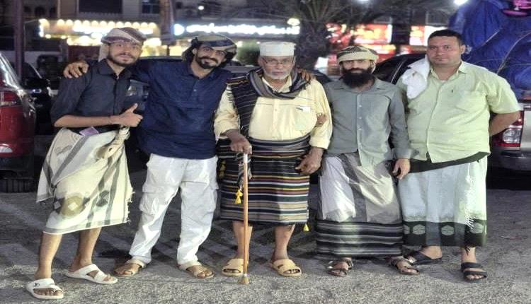 الإفراج عن موظف مطار عدن بعد تنازل "اليمنية".. ووزير النقل يشيد بروح التعاون