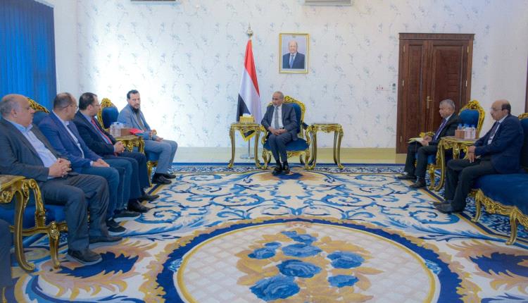 عضو مجلس القيادة محمود الصبيحي يشدد على مضاعفة الجهود لمعالجة اوضاع الكهرباء