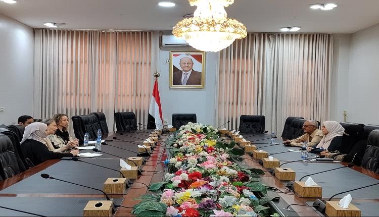 وزيرة شؤون المرأة تبحث مع السفيرة الهولندية تعزيز تمكين المرأة ومشاركتها في السلام