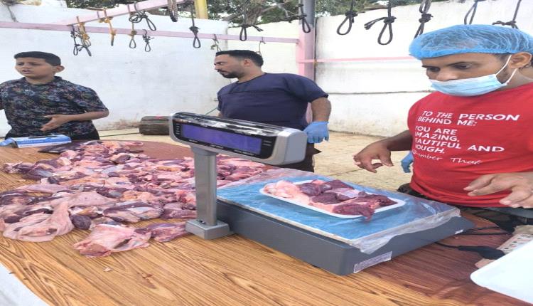 من قلب المعاناة: مبادرة الشيخ علي صالح بن عطاف         تعيد اللحمة إلى موائد الناس