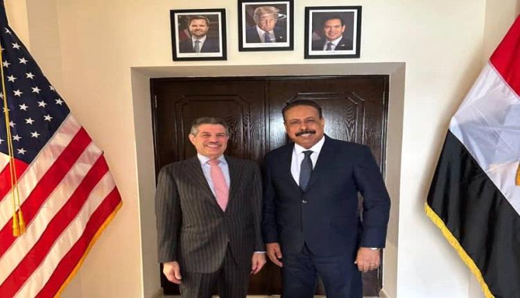 وزير الأشغال يبحث مع السفير الأمريكي تعزيز التعاون في البنية التحتية وإعادة الإعمار