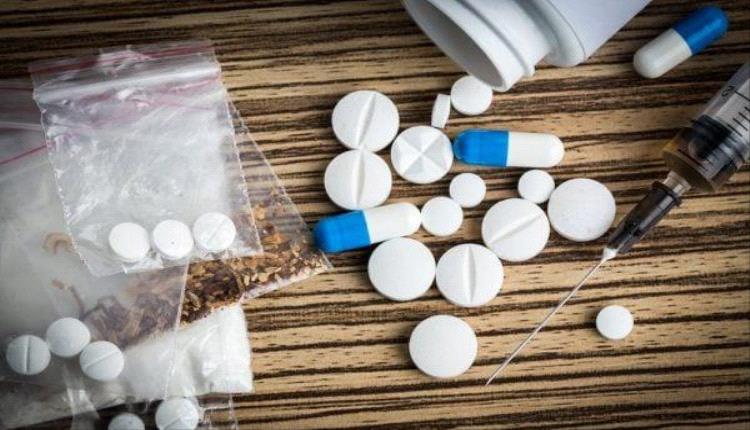 نصيحة من أخ محب لكم: إياكم والحبوب المخدرة