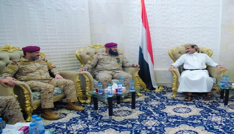 بجهود المحافظ بن الوزير، وبدعم التحالف العربي.. تعزيزات عسكرية ترفد ألوية دفاع شبوة.