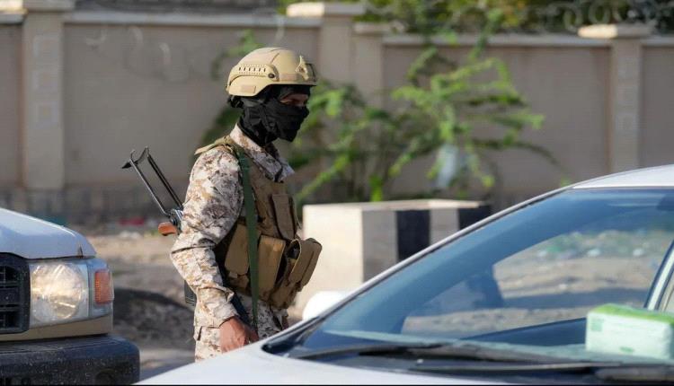 سيئون: ضبط مواد مخدرة والإطاحة بـ5 مطلوبين في عملية أمنية للواء الأول درع الوطن