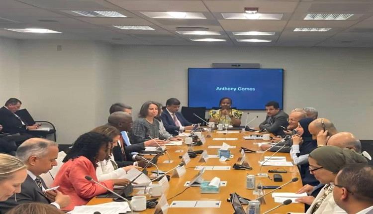 الوفد الحكومي يلتقي نائب رئيس البنك الدولي لمنطقة الشرق الأوسط وشمال أفريقيا