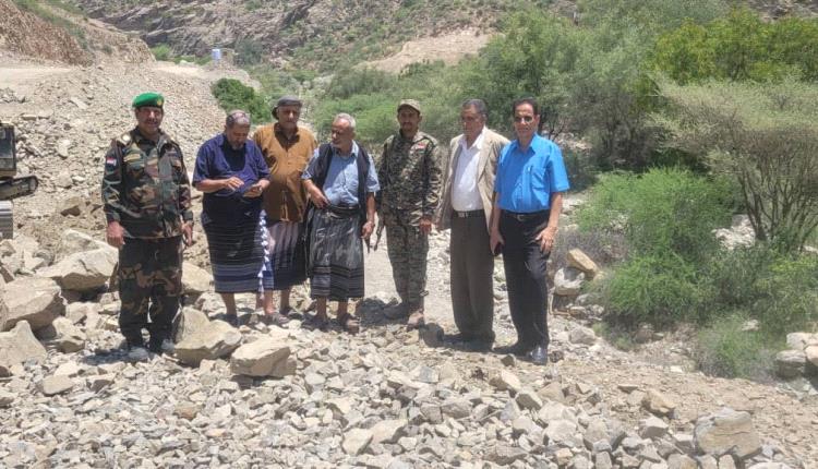 مدير عام مديرية يهر يتفقد مشروع طريق استراتيجي ويؤكد: شراكة الأهالي أساس النجاح