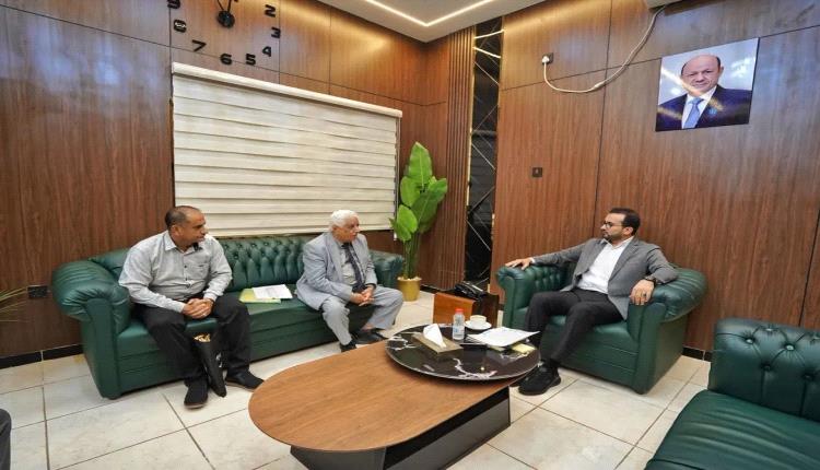 وزير الخدمة المدنية يناقش ملف تسويات الكادر الأكاديمي والإداري في عدد من الجامعات