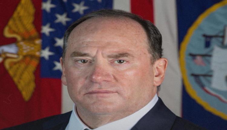 استقالة وزير البحرية الأمريكي جون فيلان وسط خلافات داخل البنتاغون وتوترات مرتبطة بالعمليات البحرية في الشرق الأوسط