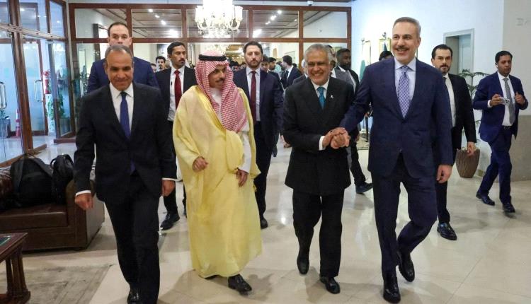 تحركات دبلوماسية تركية وعُمانية مكثفة لدفع مفاوضات الهدنة بين واشنطن وطهران