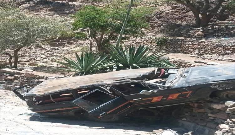 حادث سير مروع في لحج يخلّف قتلى وجرحى من الكوادر التربوية