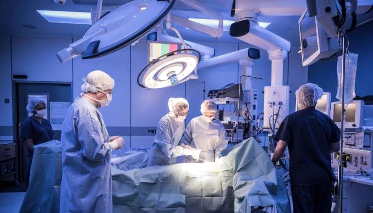 دراسة: جراحة القلب المفتوح تتفوق على القسطرة في استبدال الصمامات الصناعية على المدى الطويل