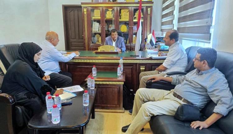 المهرة تدشن لقاءً تشاورياً لتعزيز القدرات وتطلع على مشروع دعم سبل العيش في حوف